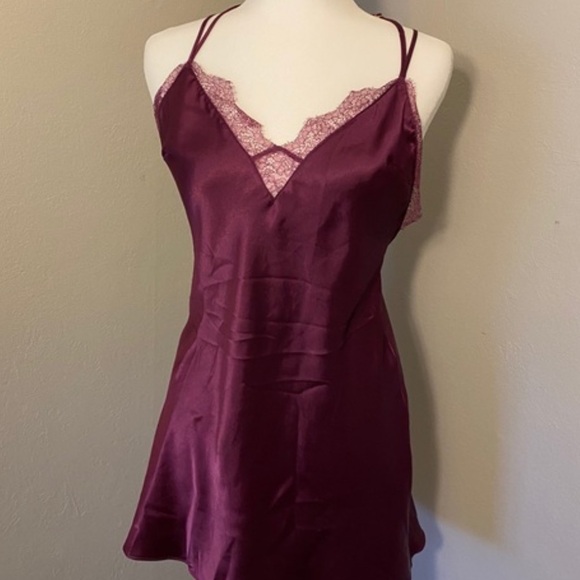 Victoria secret Women Intimates & Sleepwear
Silk size SP - Picture 5 of 10